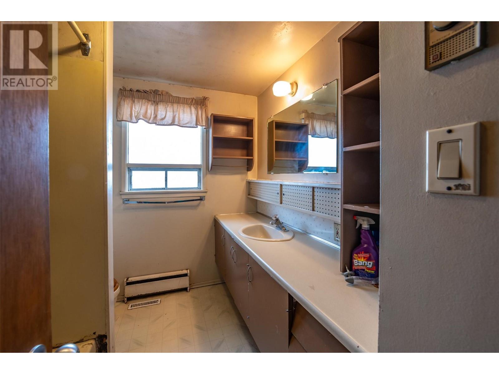 1084 Dynes Avenue, Penticton, British Columbia  V2A 1G1 - Photo 25 - 10348034