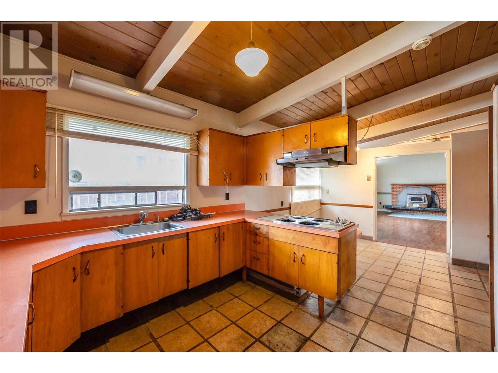 1084 Dynes Avenue, Penticton, British Columbia  V2A 1G1 - Photo 35 - 10348034