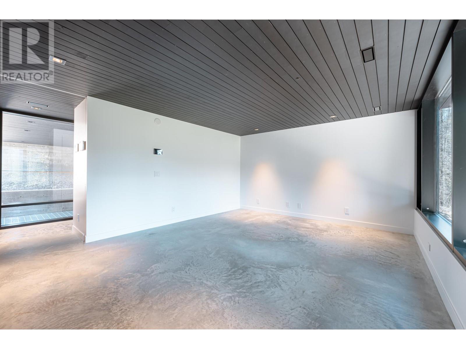 2060 Mcmurdo Road, Golden, British Columbia  V0A 1H0 - Photo 18 - 10347894