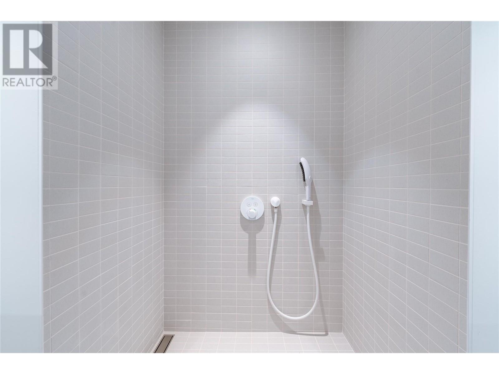 2060 Mcmurdo Road, Golden, British Columbia  V0A 1H0 - Photo 28 - 10347894