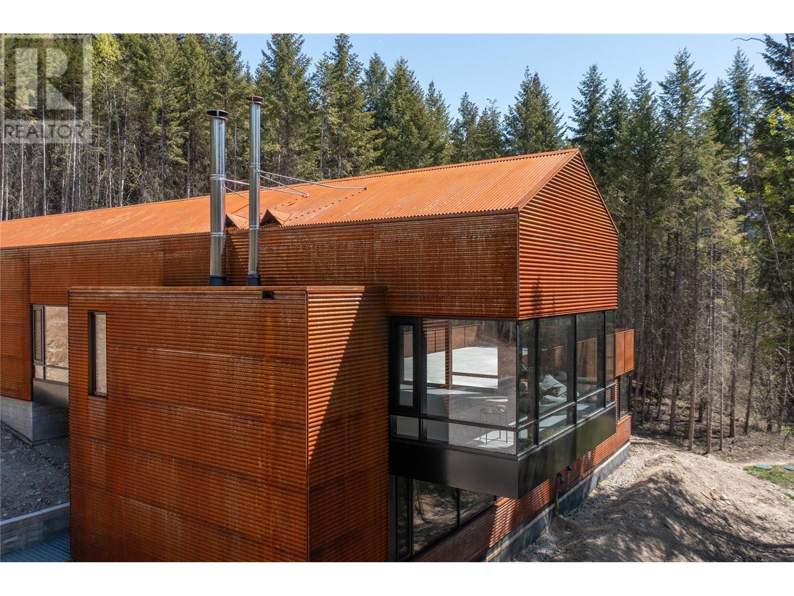 2060 Mcmurdo Road, Golden, British Columbia  V0A 1H0 - Photo 59 - 10347894