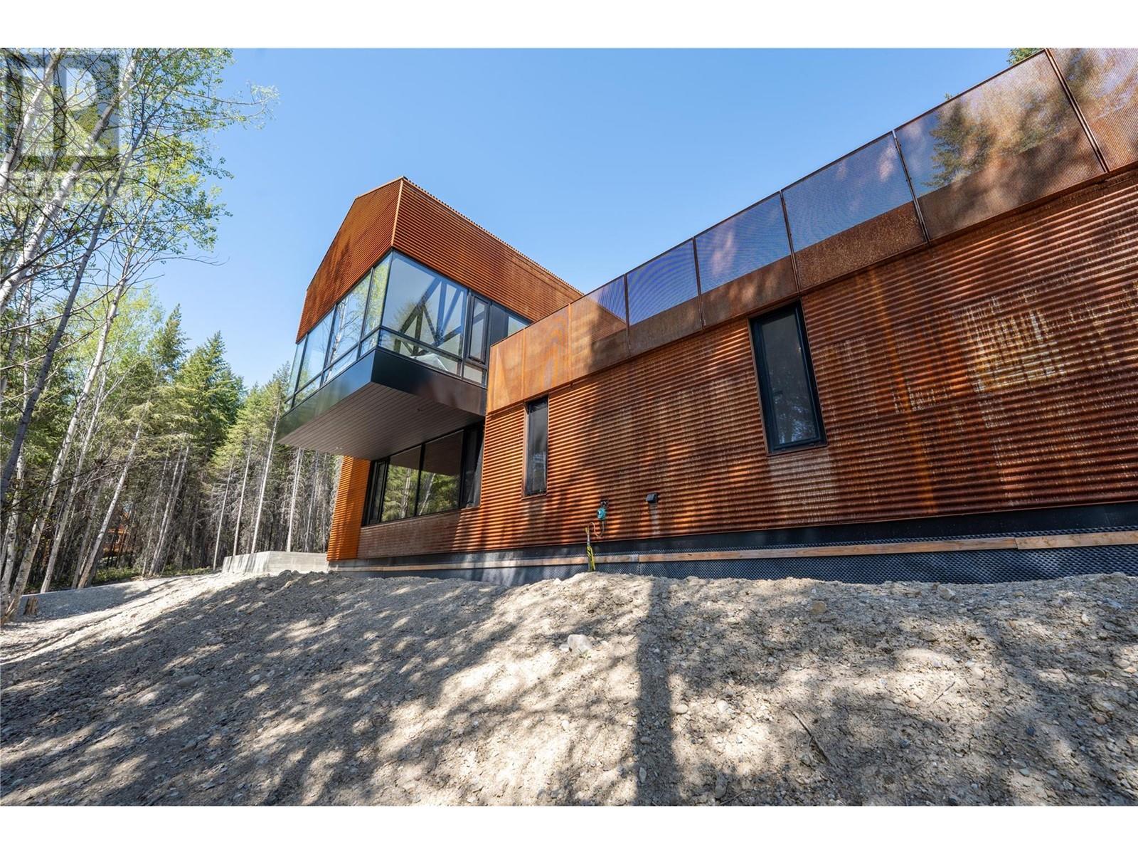 2060 Mcmurdo Road, Golden, British Columbia  V0A 1H0 - Photo 67 - 10347894