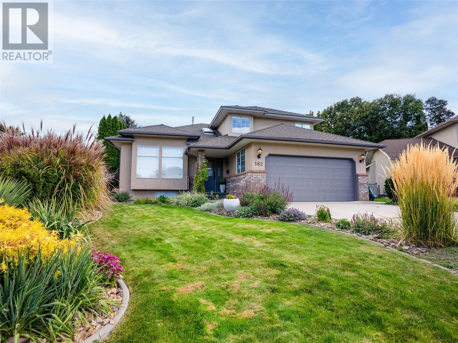 162 Uplands Place, Penticton, British Columbia  V2A 7Y1 - Photo 1 - 10348005