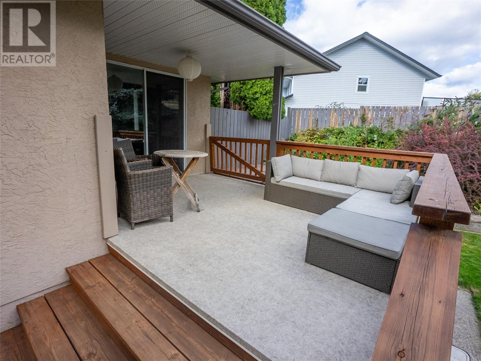 162 Uplands Place, Penticton, British Columbia  V2A 7Y1 - Photo 7 - 10348005