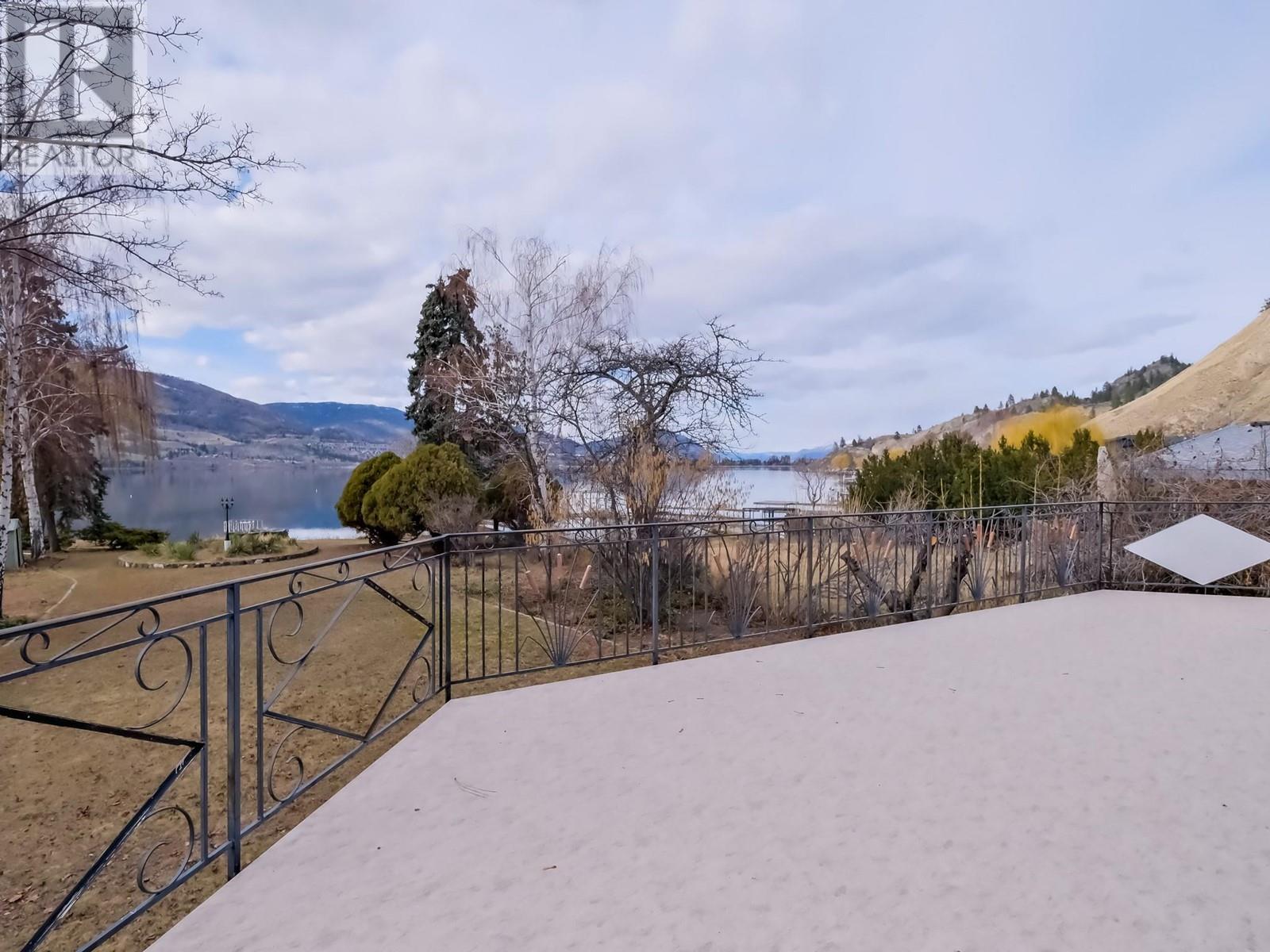 102 Derenzy Place, Penticton, British Columbia  V2A 8W7 - Photo 22 - 10348698