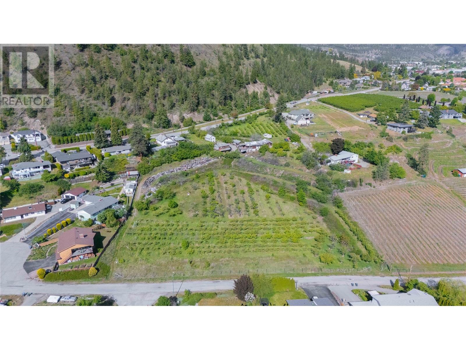 11415 Giants Head Road, Summerland, British Columbia  V0H 1Z7 - Photo 2 - 10348547