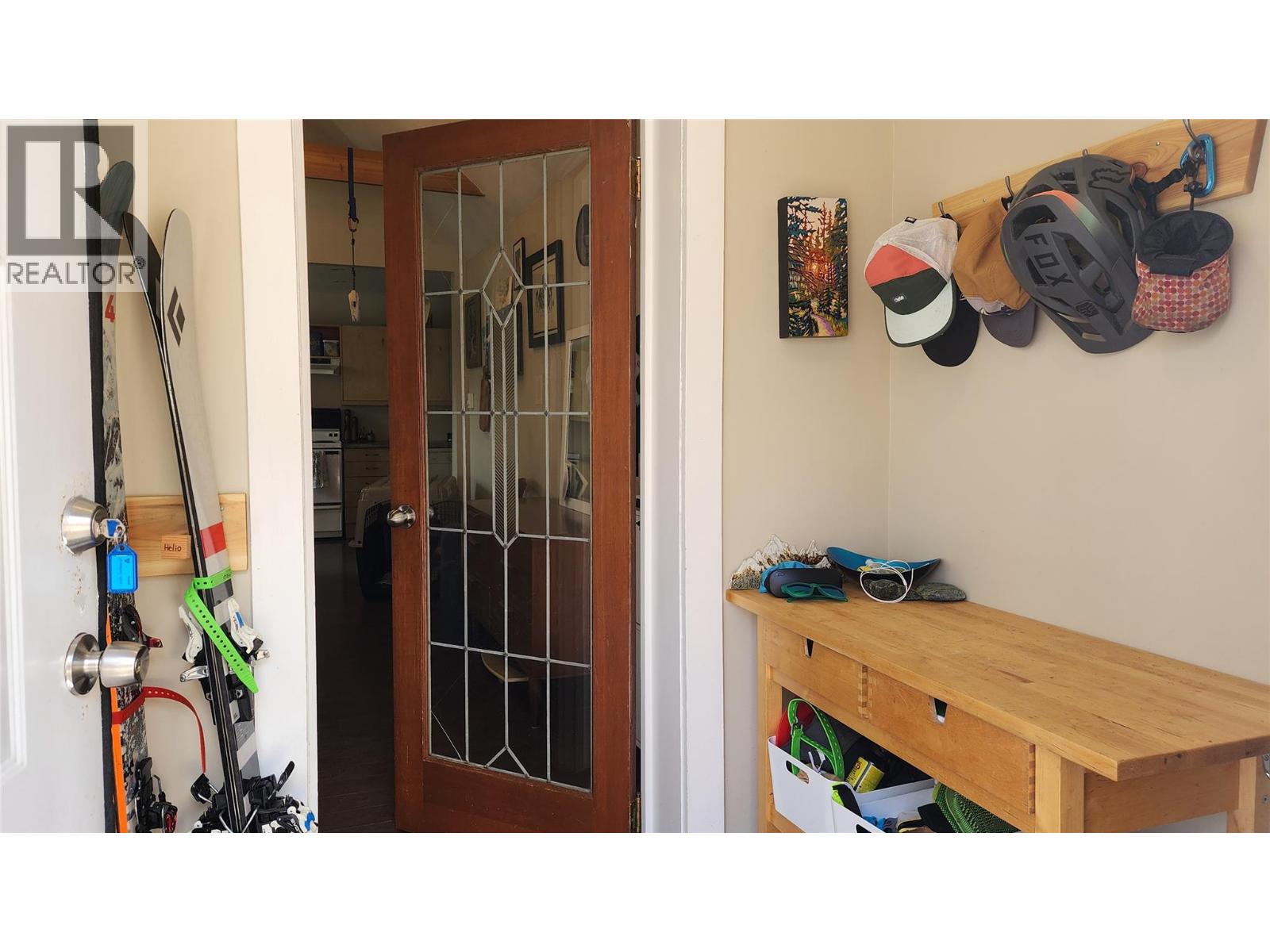 2165 Spokane Street, Rossland, British Columbia  V0G 1Y0 - Photo 4 - 10345005