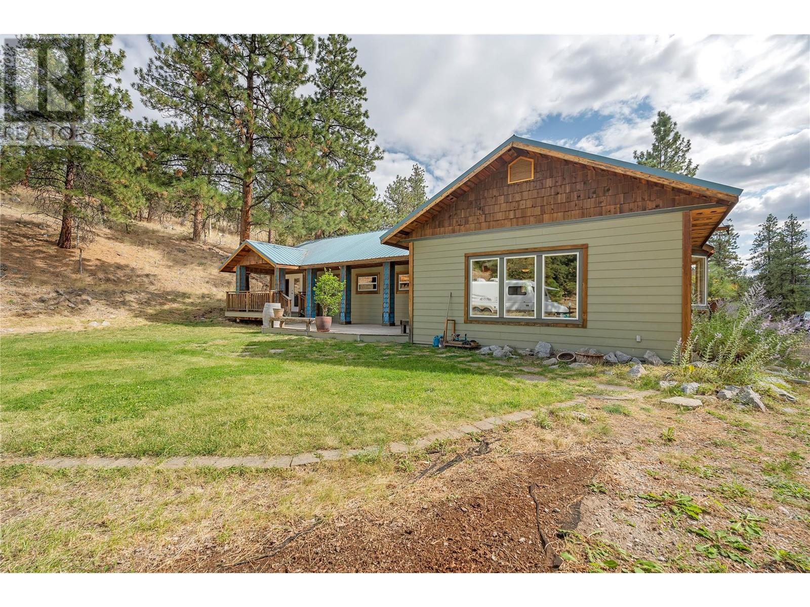 28 Deans Road, Summerland, British Columbia  V0H 1Z8 - Photo 2 - 10348462