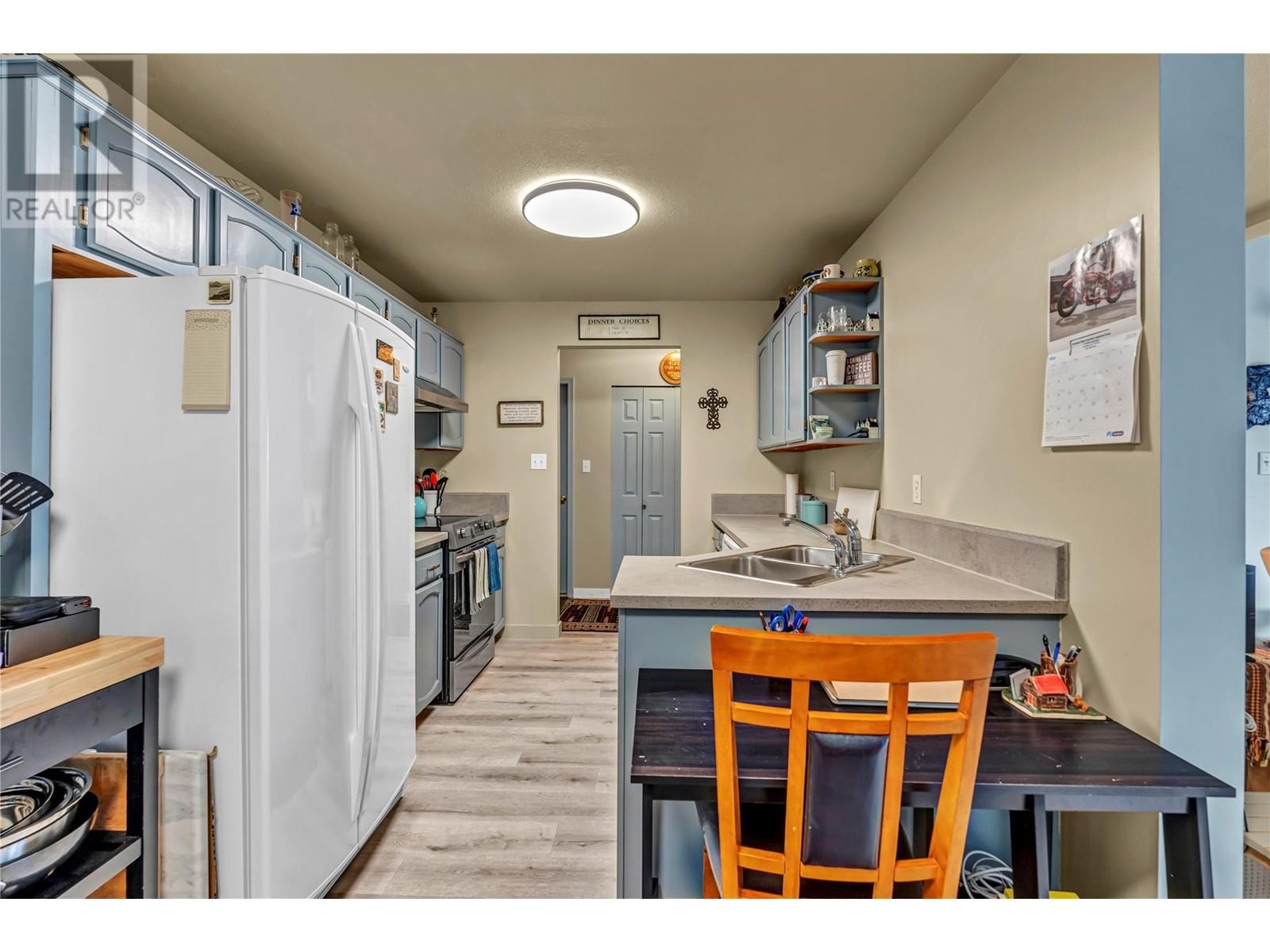 298 Yorkton Avenue Unit# 204, Penticton, British Columbia  V2A 3V5 - Photo 8 - 10348546