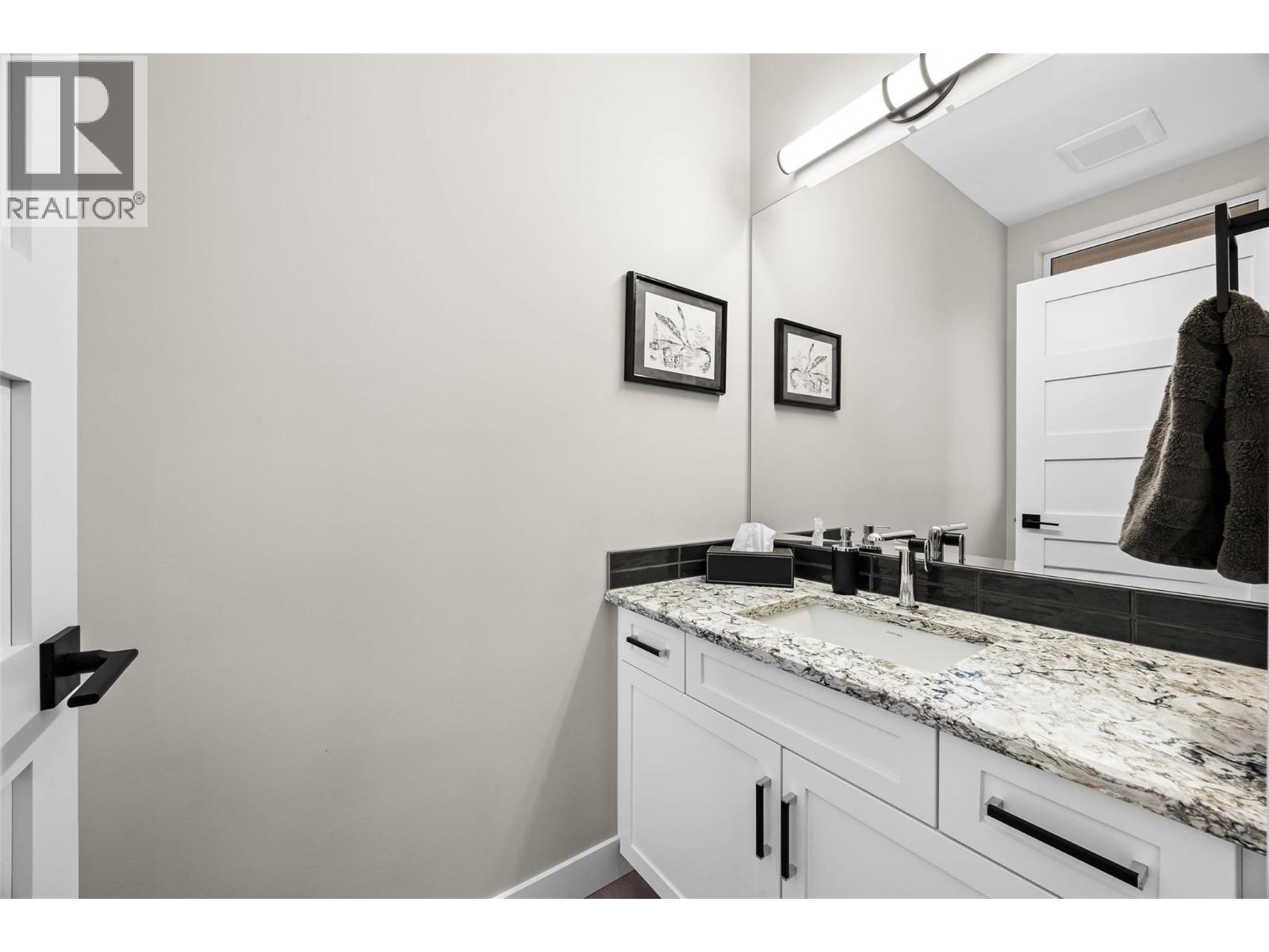 7450 Dallas Drive, Kamloops, British Columbia  V2C 6Z1 - Photo 14 - 10348539