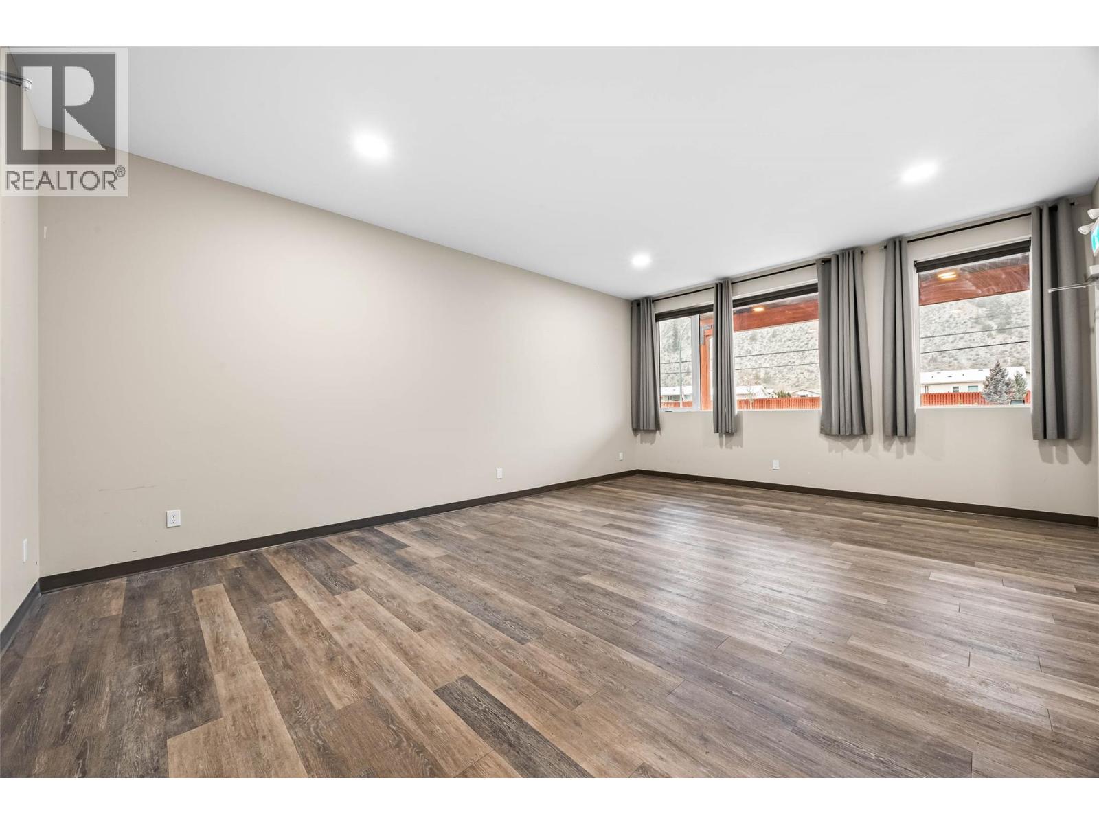 7450 Dallas Drive, Kamloops, British Columbia  V2C 6Z1 - Photo 16 - 10348539