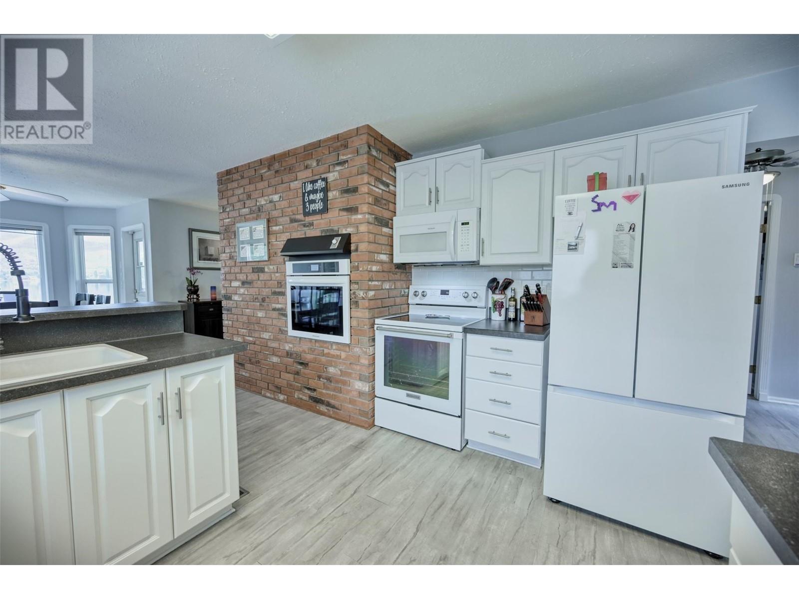 45 Harbour Key Drive, Osoyoos, British Columbia  V0H 1V3 - Photo 12 - 10347385