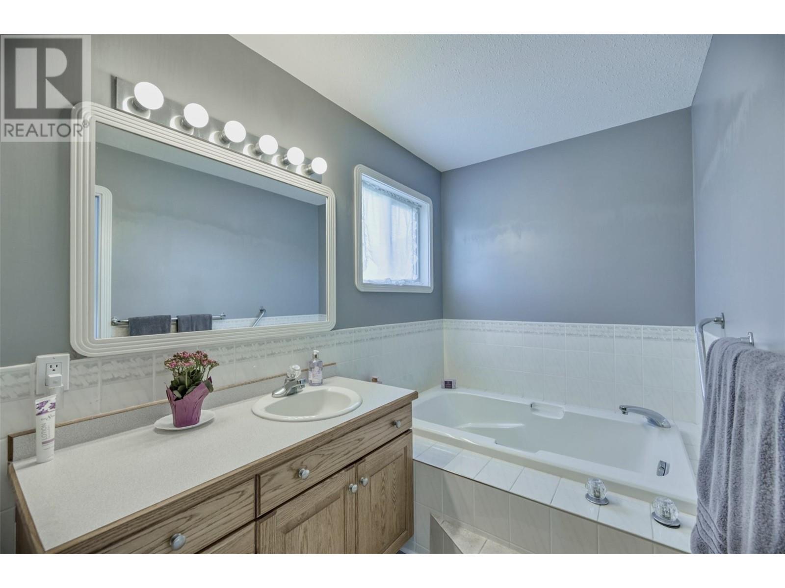 45 Harbour Key Drive, Osoyoos, British Columbia  V0H 1V3 - Photo 19 - 10347385