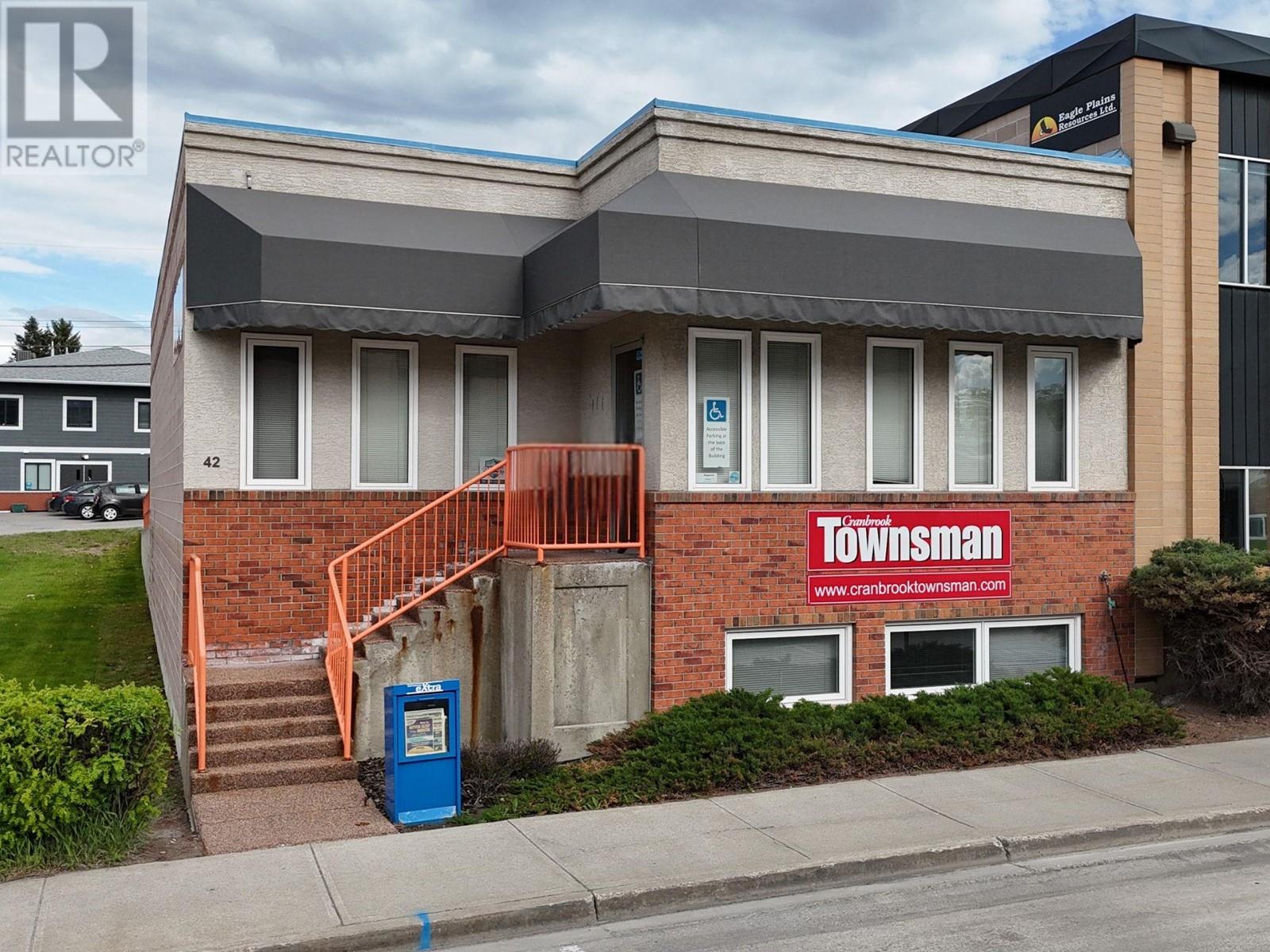 42 12th Avenue S, Cranbrook, British Columbia  V1C 2R7 - Photo 2 - 10348596