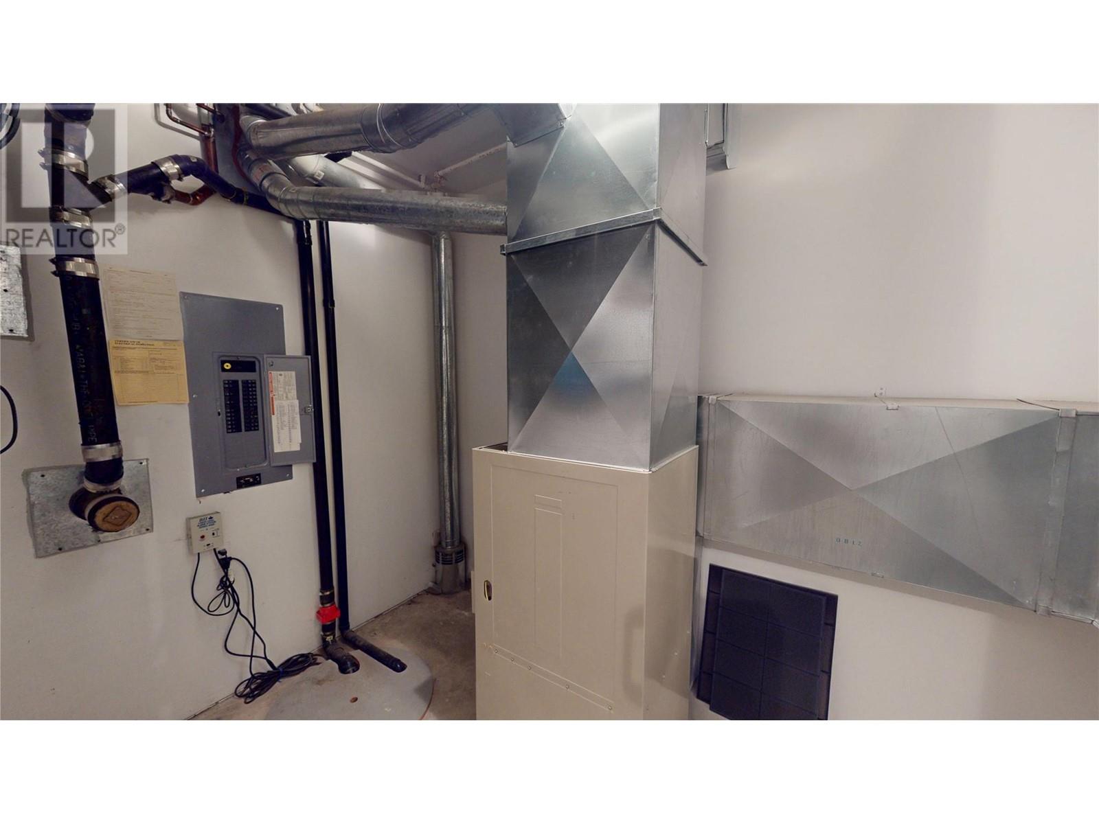 42 12th Avenue S, Cranbrook, British Columbia  V1C 2R7 - Photo 28 - 10348596