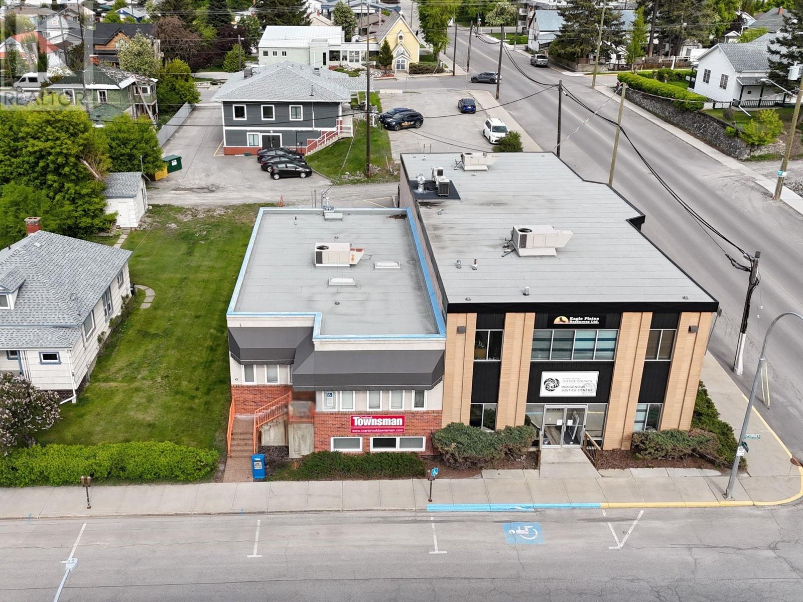 42 12th Avenue S, Cranbrook, British Columbia  V1C 2R7 - Photo 3 - 10348596