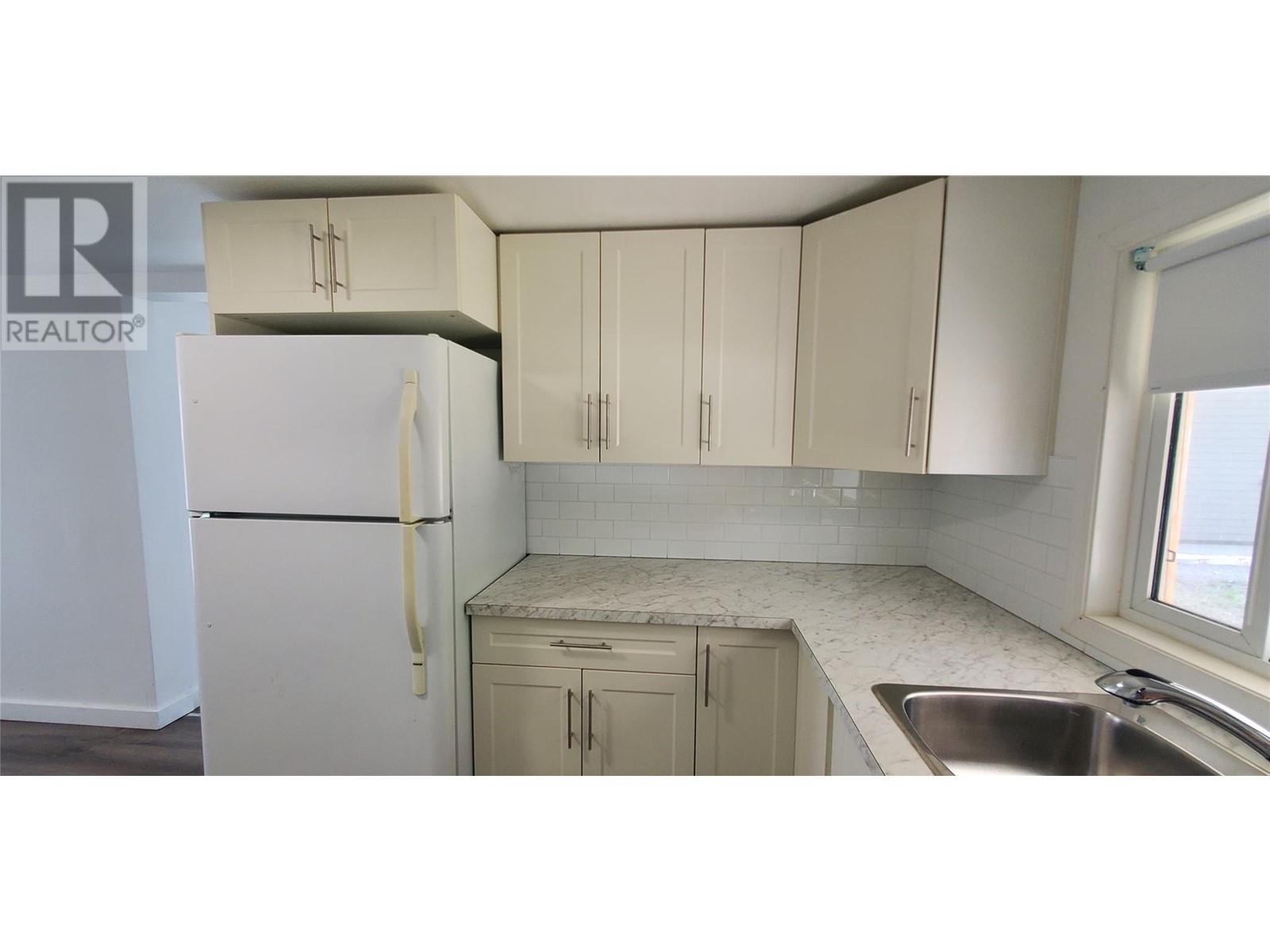 6176 Spartan Street, Oliver, British Columbia  V0H 1T6 - Photo 10 - 10348718