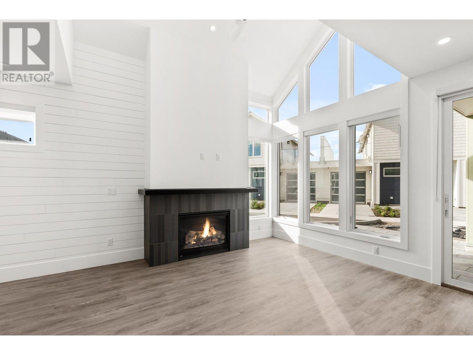 3060 Landry Crescent, Summerland, British Columbia  V0H 1Z9 - Photo 6 - 10348828
