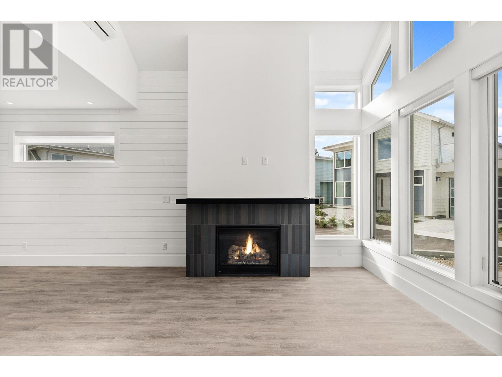 3060 Landry Crescent, Summerland, British Columbia  V0H 1Z9 - Photo 9 - 10348828