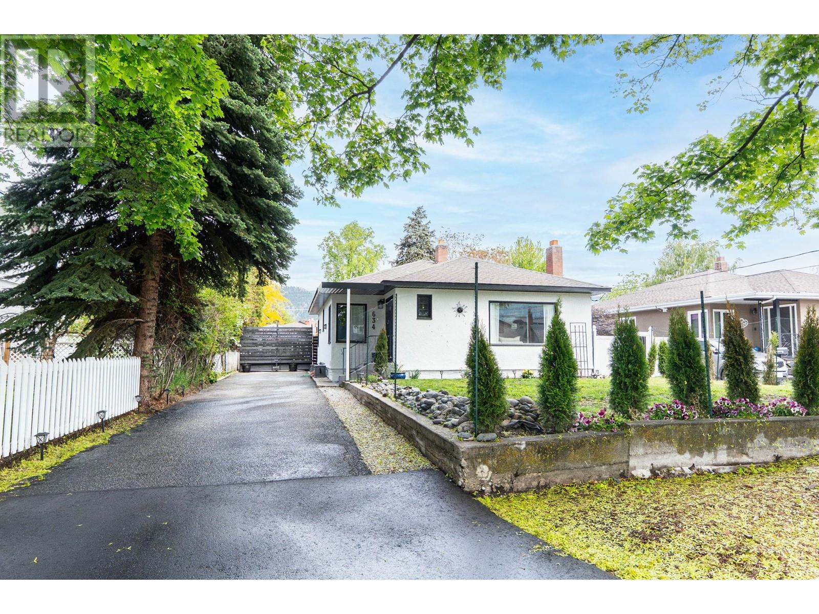 634 Latimer Street, Penticton, British Columbia  V2A 5R6 - Photo 2 - 10348645