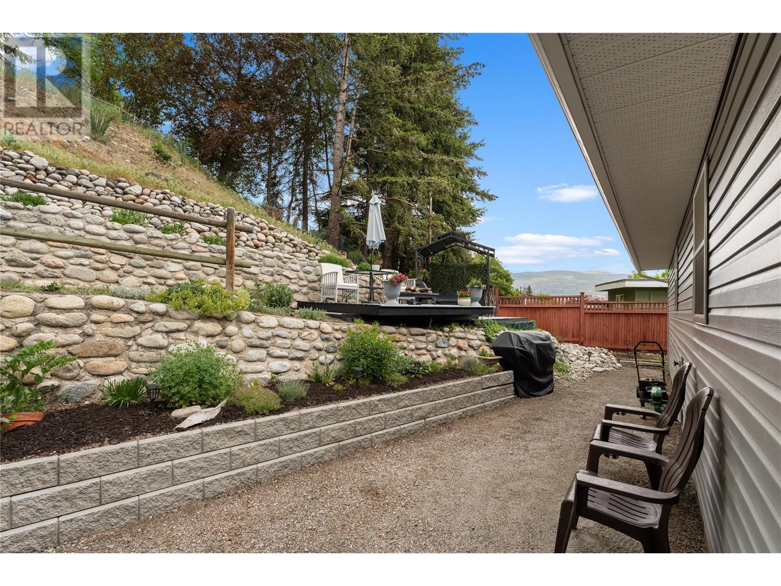 8318 Prairie Valley Road, Summerland, British Columbia  V0H 1Z4 - Photo 8 - 10348759