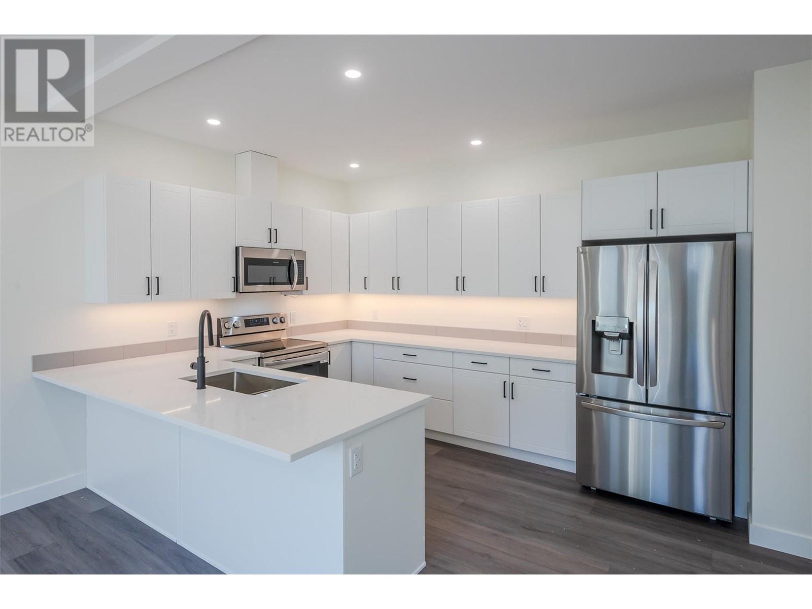 11610 Victoria Road S Unit# 102, Summerland, British Columbia  V0H 1Z2 - Photo 4 - 10348816
