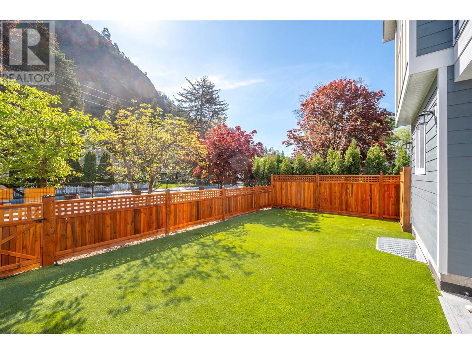 11610 Victoria Road S Unit# 102, Summerland, British Columbia  V0H 1Z2 - Photo 9 - 10348816