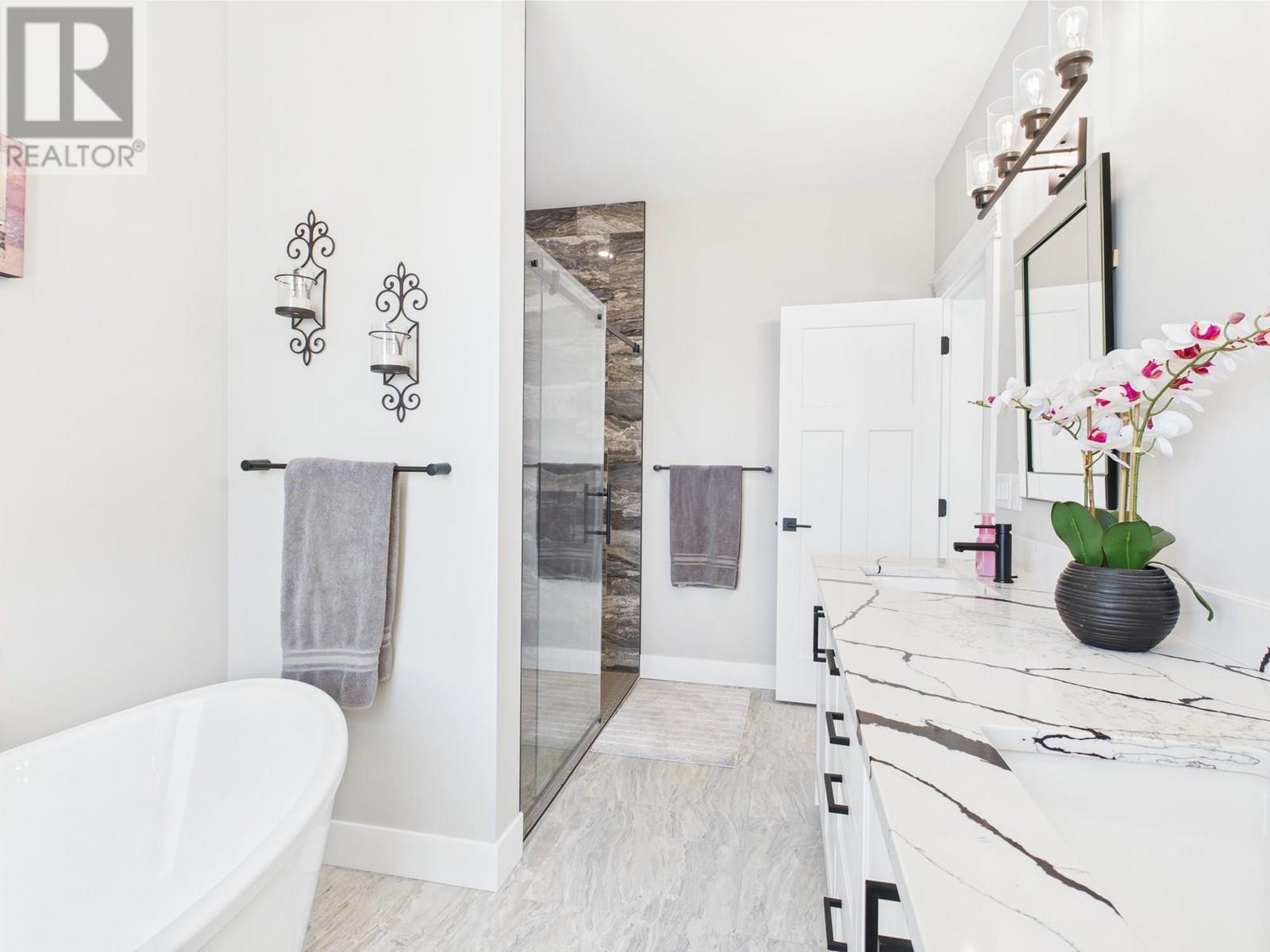 125 Falcon Place, Osoyoos, British Columbia  V0H 1V6 - Photo 52 - 10348258