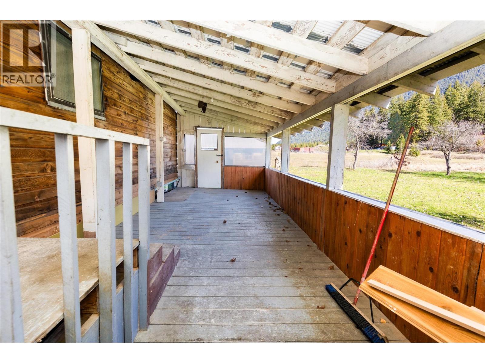 4251 Mikkelson Frontage Road, Tappen, British Columbia  V0E 2X2 - Photo 23 - 10347697