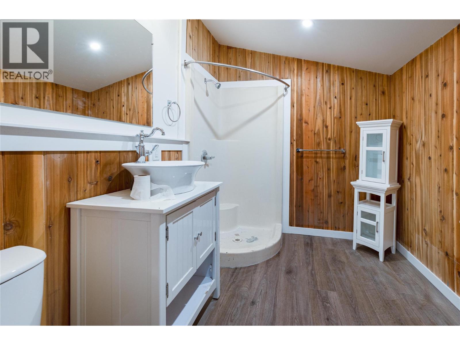 4251 Mikkelson Frontage Road, Tappen, British Columbia  V0E 2X2 - Photo 7 - 10347697