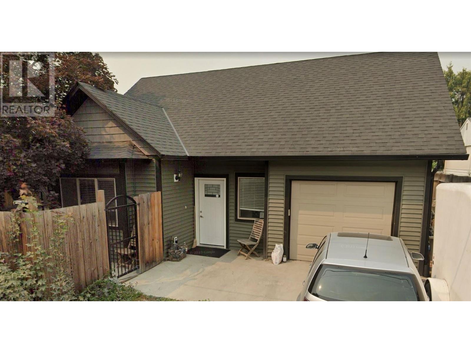 2261 Burnett Street, Kelowna, British Columbia  V1Y 2T7 - Photo 4 - 10348401