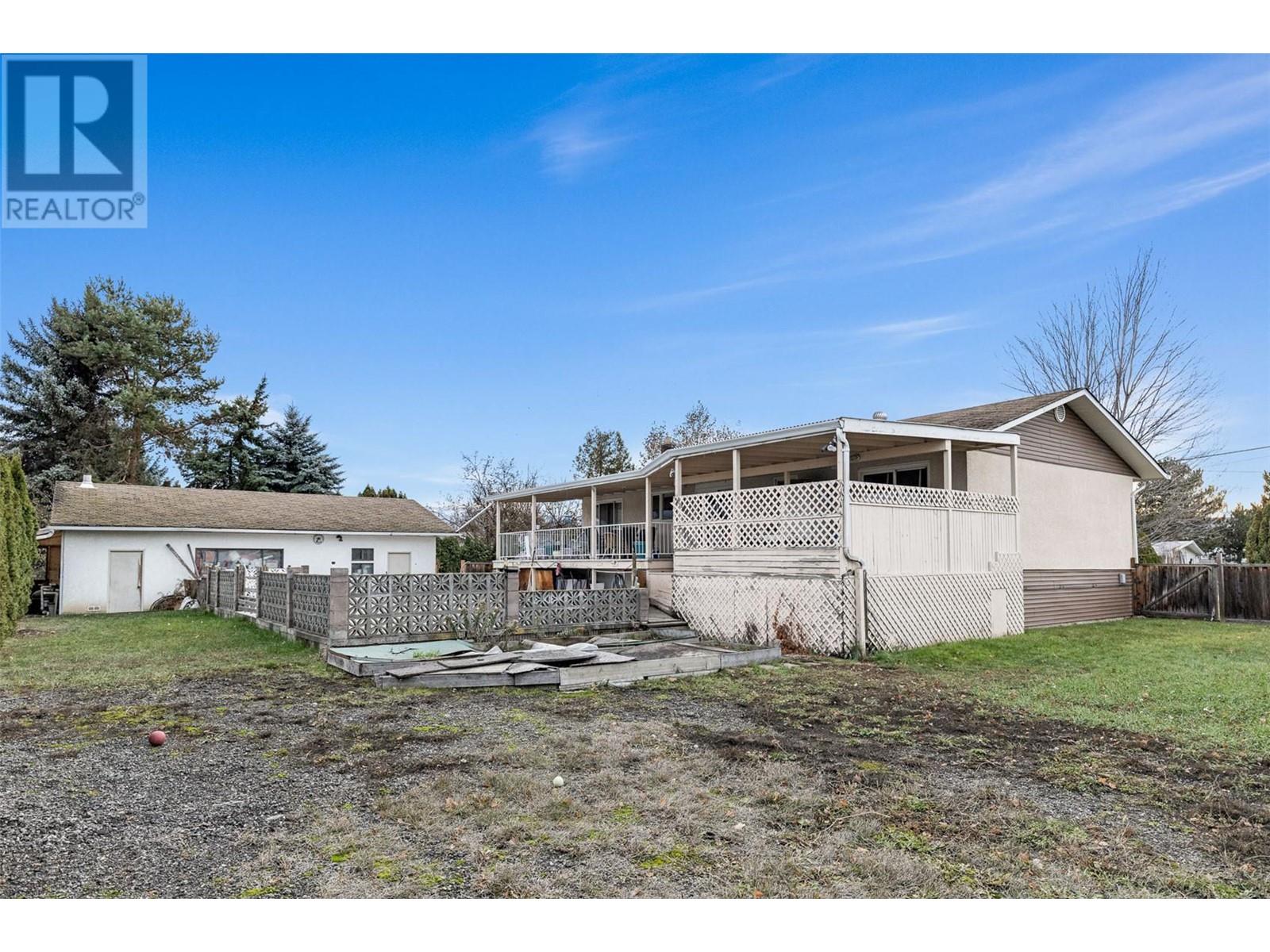 3219 St. Amand Road, Kelowna, British Columbia  V1W 3P2 - Photo 28 - 10348695