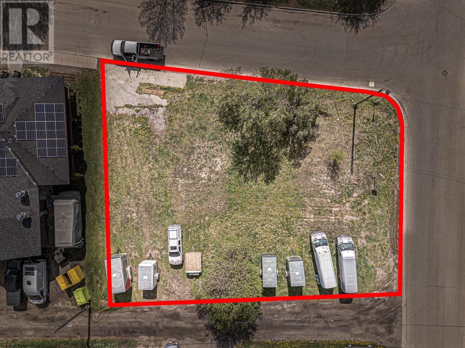 701 & 721 7th Avenue, Fernie, British Columbia  V0B 1M0 - Photo 17 - 10348940