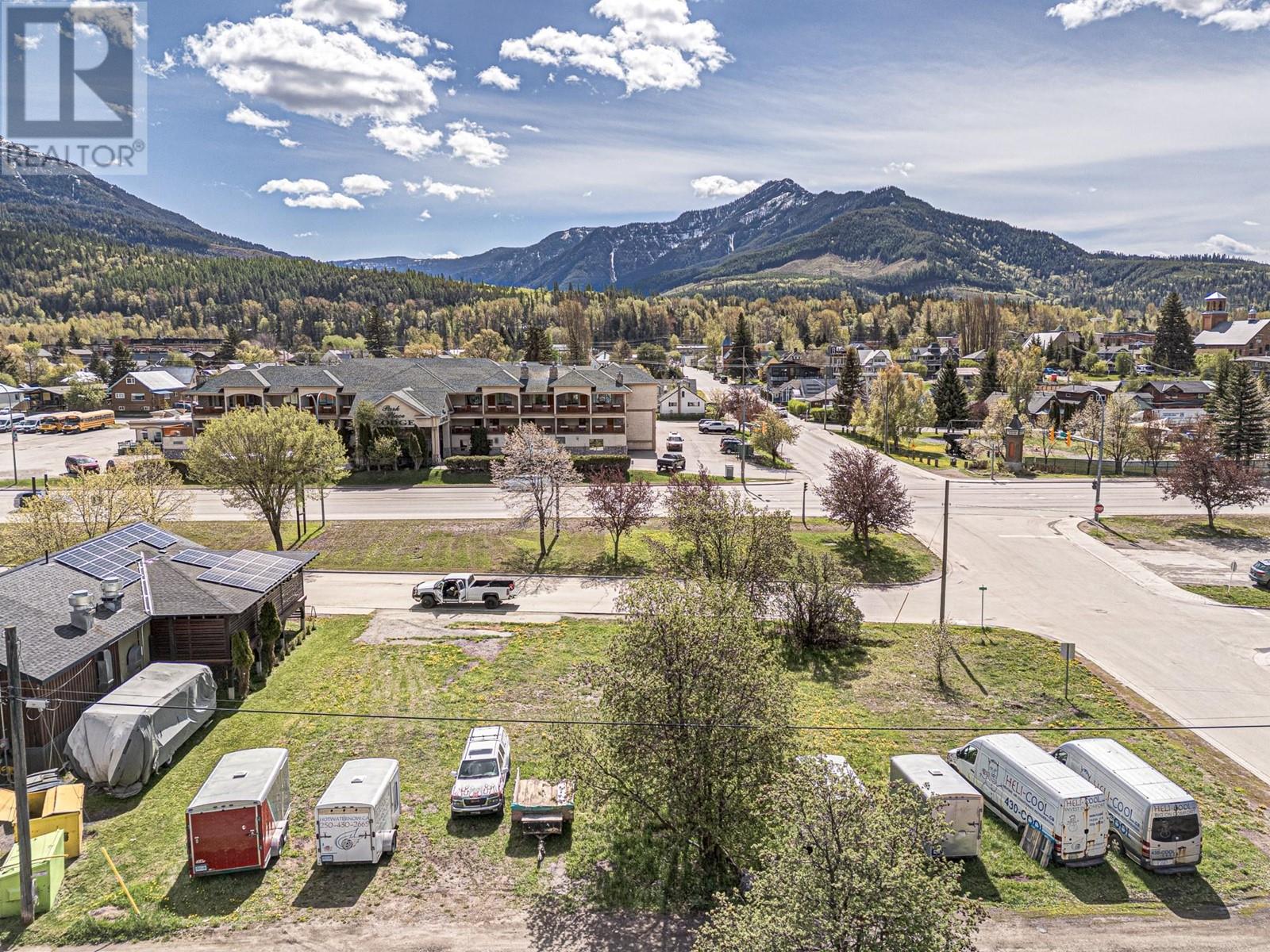 701 & 721 7th Avenue, Fernie, British Columbia  V0B 1M0 - Photo 6 - 10348940