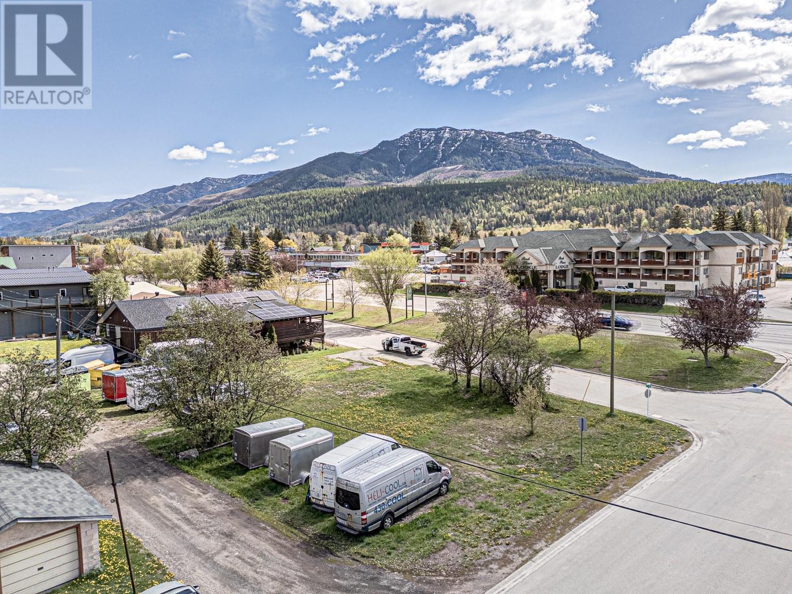 701 & 721 7th Avenue, Fernie, British Columbia  V0B 1M0 - Photo 7 - 10348940