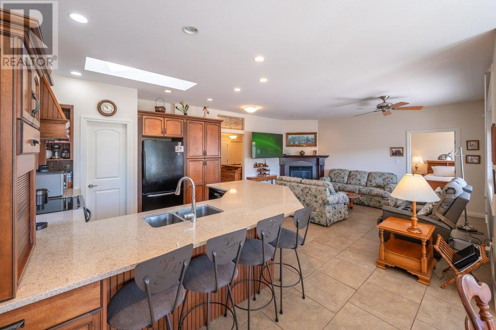 6905 Mountainview Drive, Oliver, British Columbia  V0H 1T4 - Photo 7 - 10348710