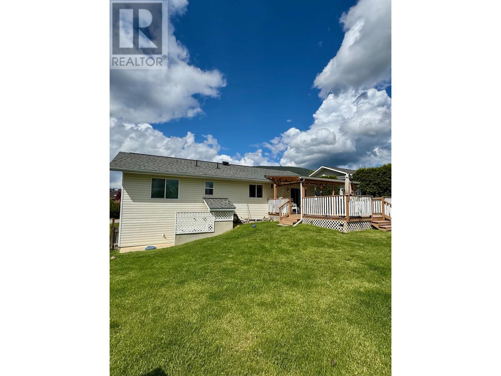 307 Dugan Street, Creston, British Columbia  V0B 1G3 - Photo 4 - 10348909