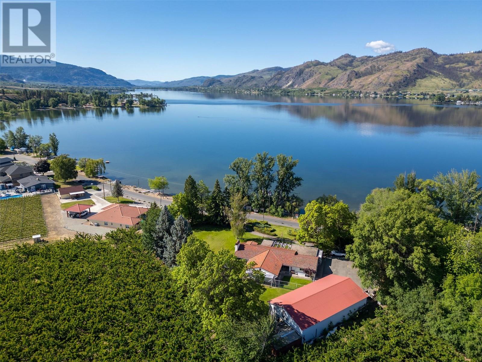 1209 Lakeshore Drive, Osoyoos, British Columbia  V0H 1V6 - Photo 1 - 10348881