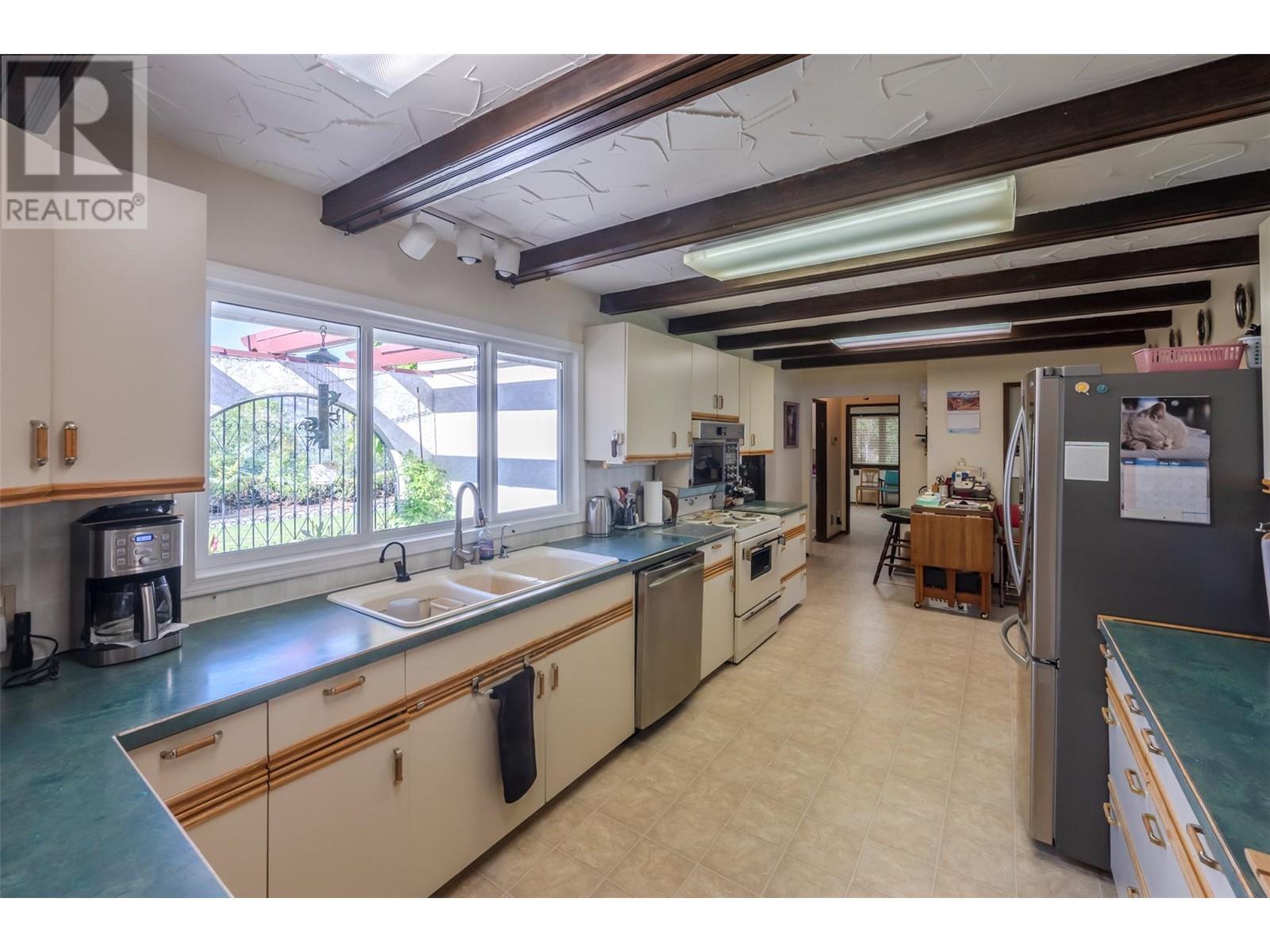 1209 Lakeshore Drive, Osoyoos, British Columbia  V0H 1V6 - Photo 13 - 10348881