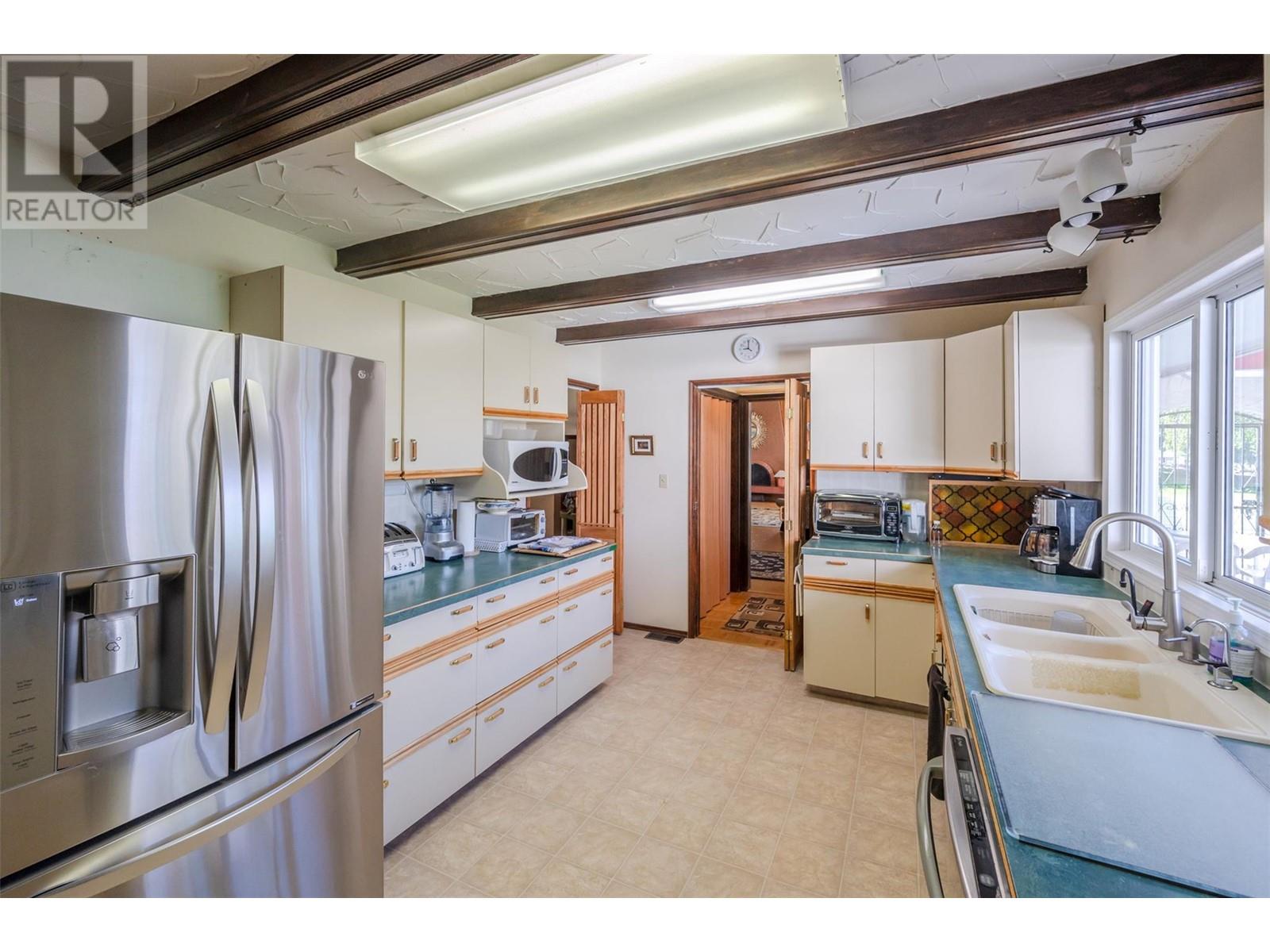 1209 Lakeshore Drive, Osoyoos, British Columbia  V0H 1V6 - Photo 16 - 10348881