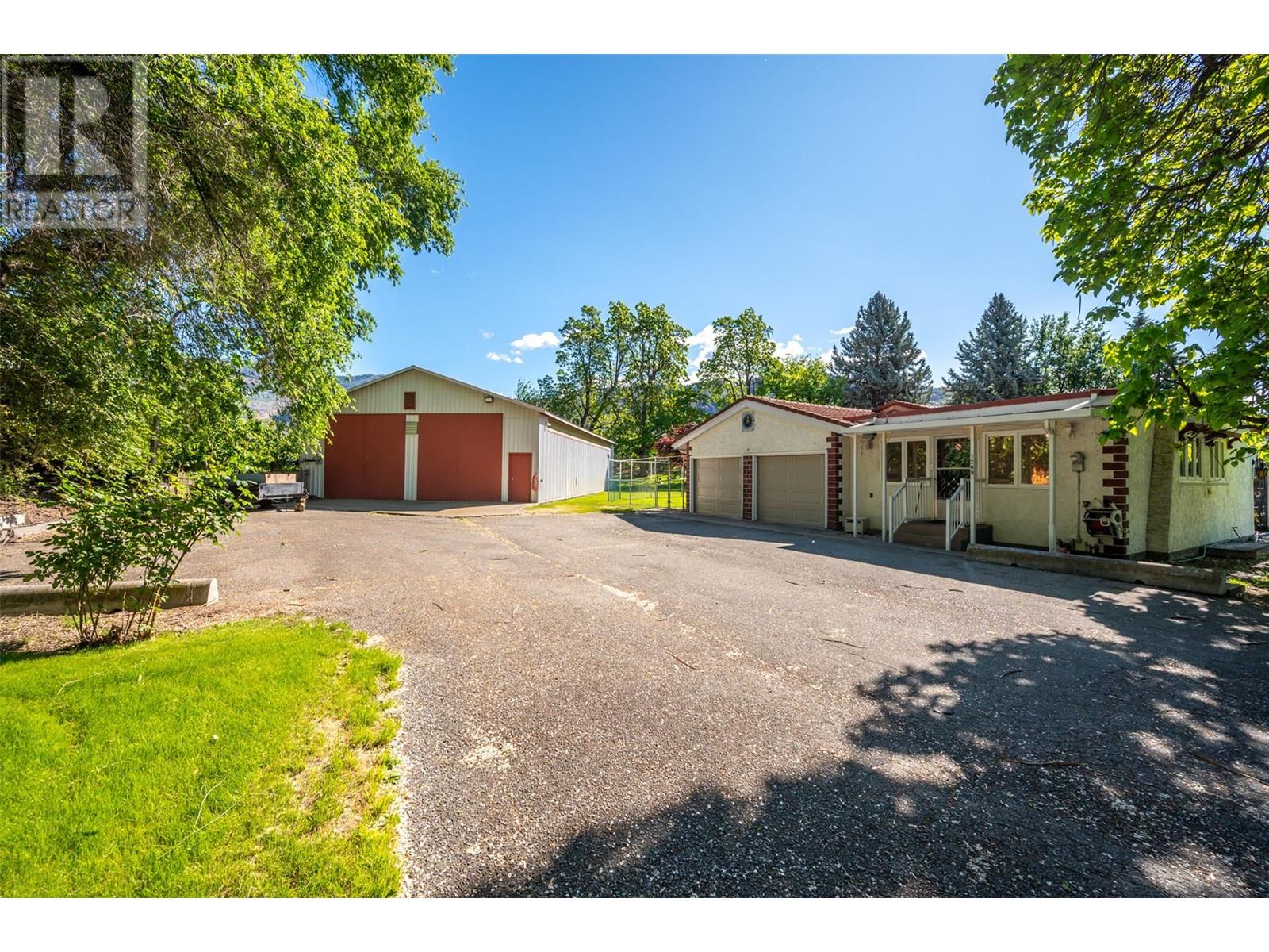 1209 Lakeshore Drive, Osoyoos, British Columbia  V0H 1V6 - Photo 2 - 10348881