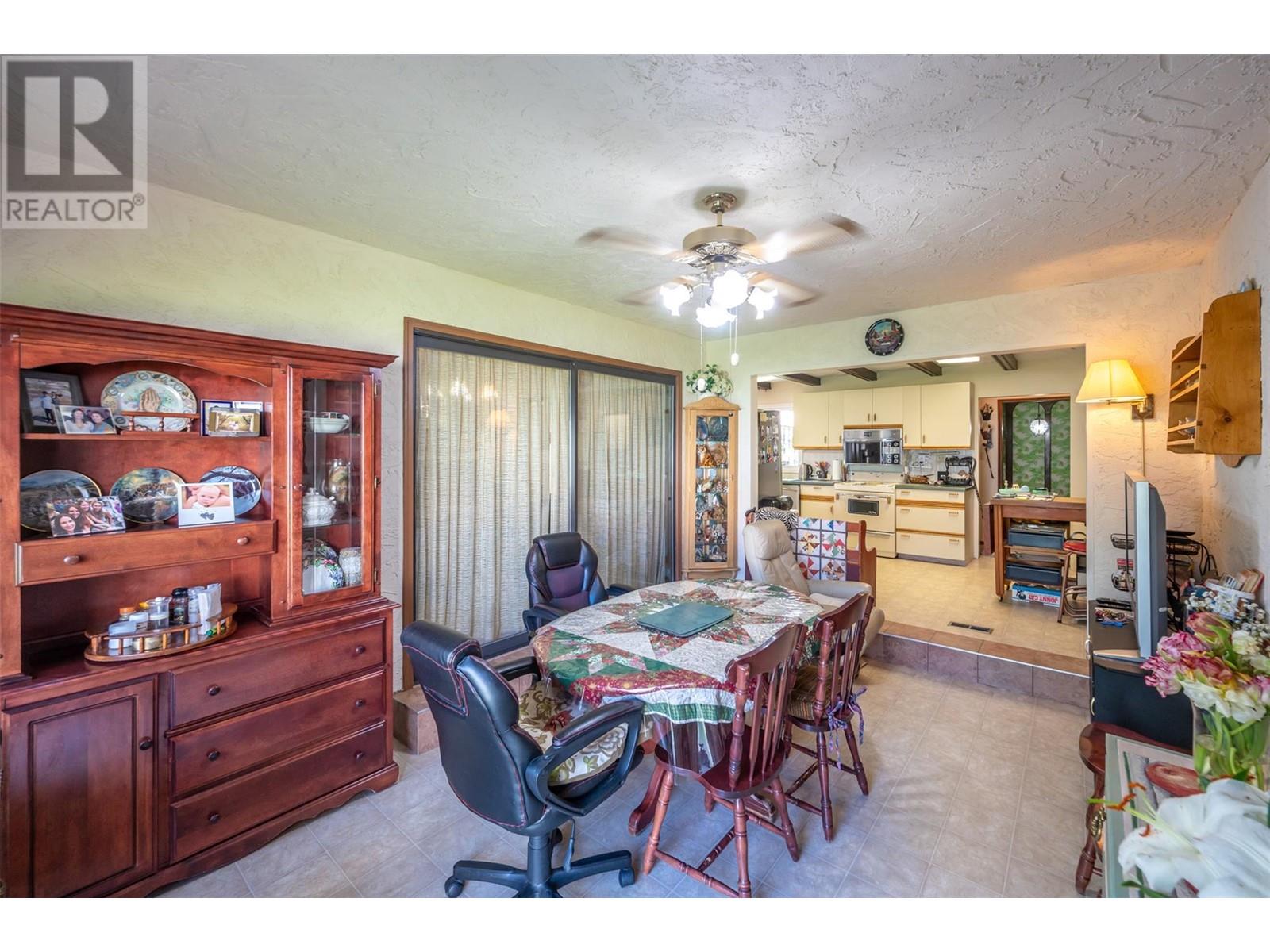 1209 Lakeshore Drive, Osoyoos, British Columbia  V0H 1V6 - Photo 20 - 10348881