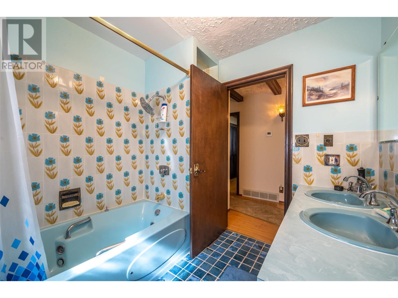 1209 Lakeshore Drive, Osoyoos, British Columbia  V0H 1V6 - Photo 34 - 10348881