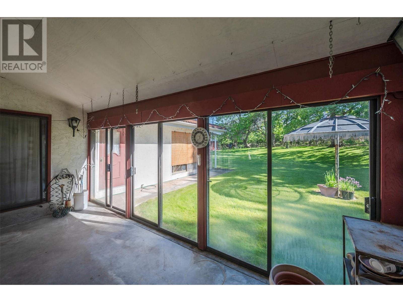 1209 Lakeshore Drive, Osoyoos, British Columbia  V0H 1V6 - Photo 42 - 10348881