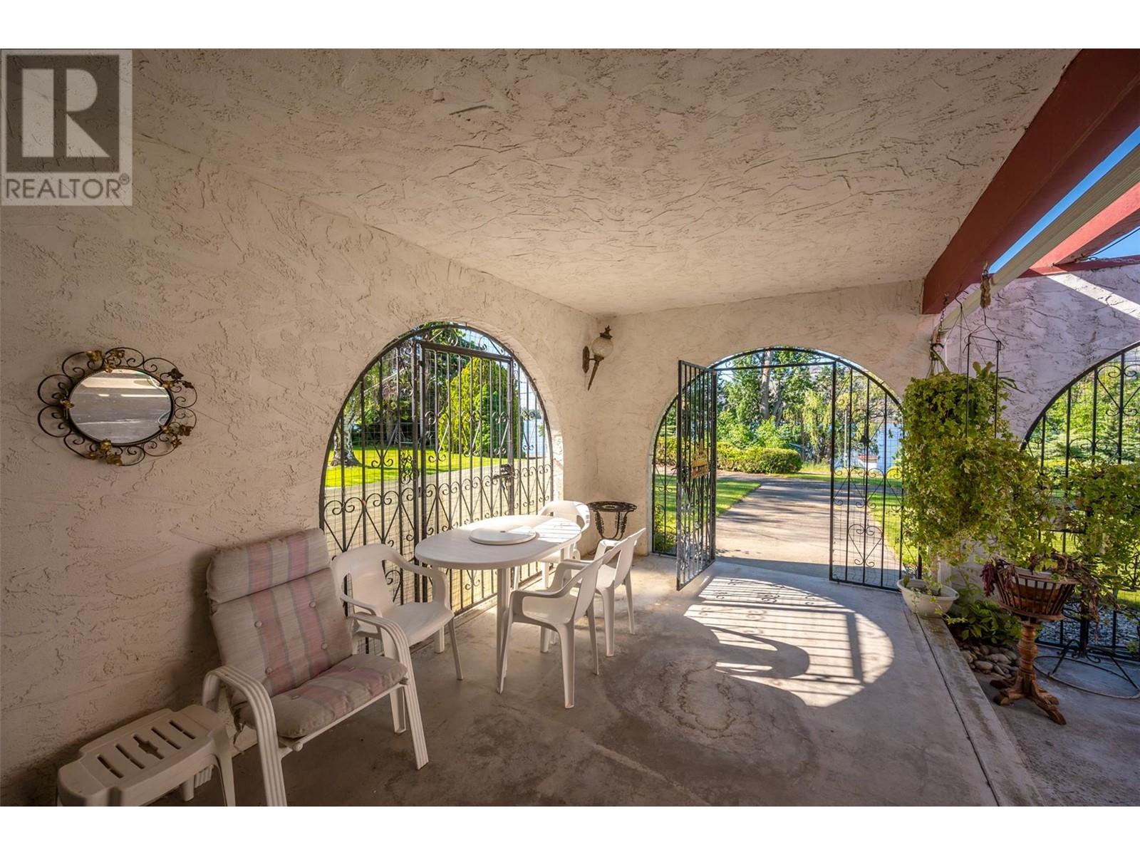 1209 Lakeshore Drive, Osoyoos, British Columbia  V0H 1V6 - Photo 46 - 10348881
