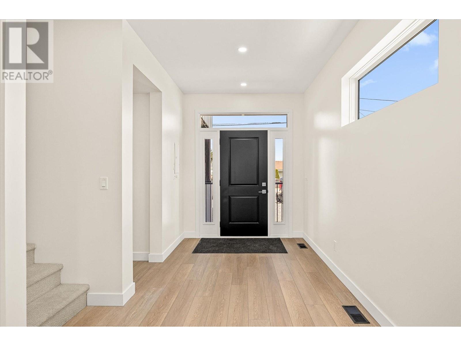 10907 Prairie Valley Road, Summerland, British Columbia  V0H 1Z8 - Photo 7 - 10348871