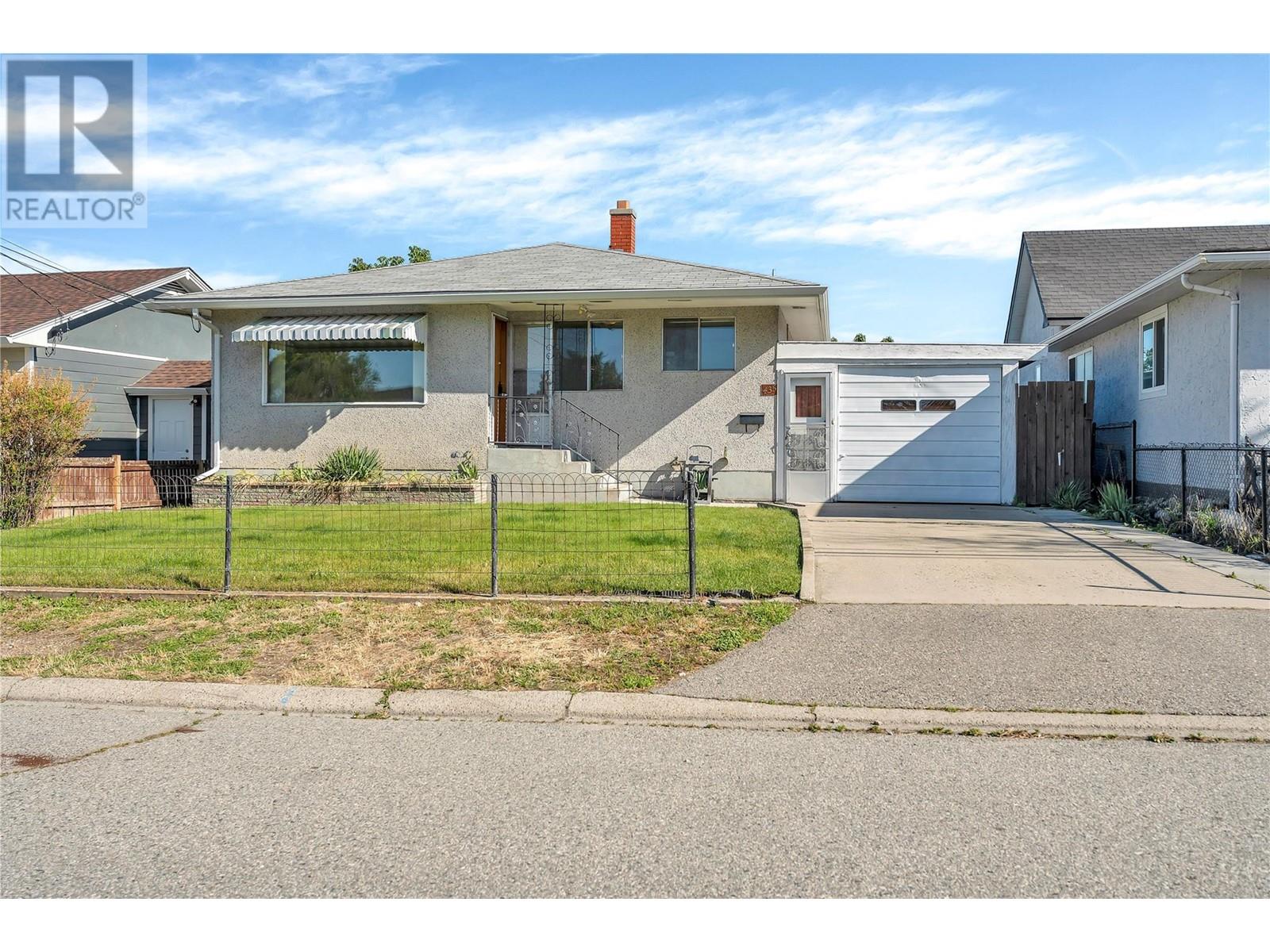 435 Penticton Avenue, Penticton, British Columbia  V2A 2M5 - Photo 1 - 10349064