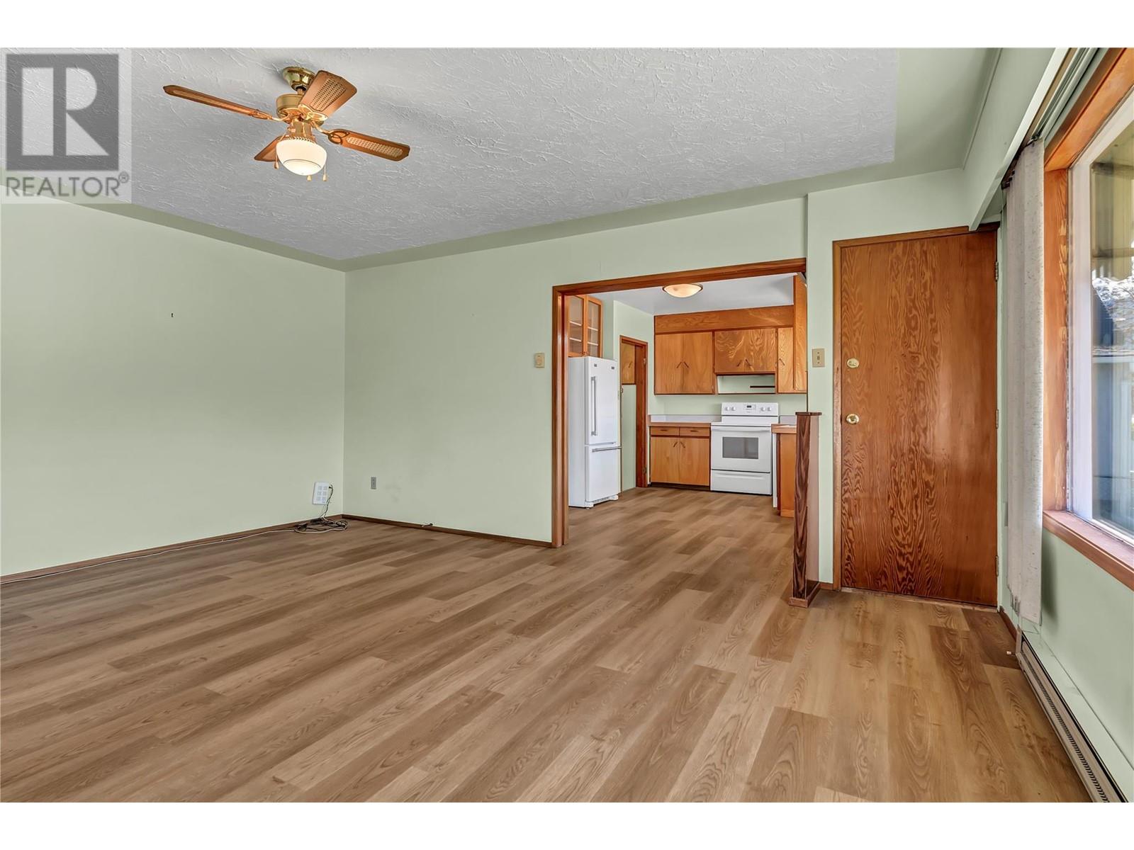 435 Penticton Avenue, Penticton, British Columbia  V2A 2M5 - Photo 4 - 10349064
