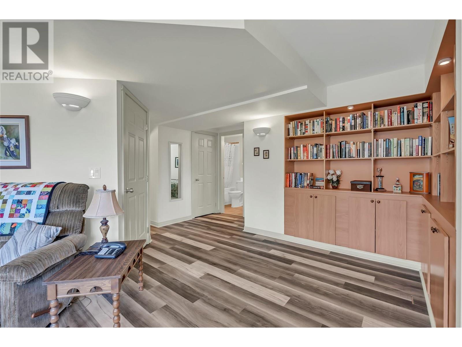 12823 Mclarty Place, Summerland, British Columbia  V0H 1Z8 - Photo 5 - 10348636