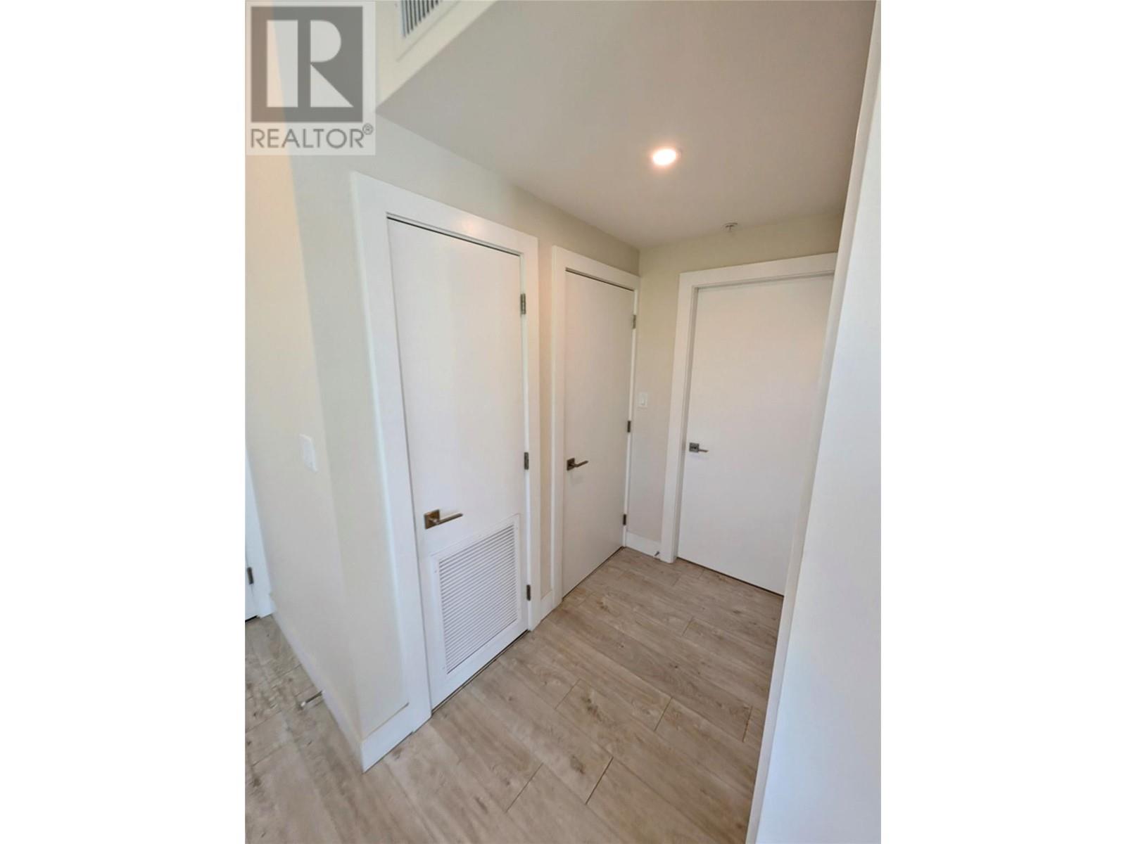 1925 Enterprise Way Unit# 403, Kelowna, British Columbia  V1Y 4P7 - Photo 11 - 10349124